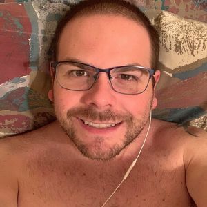 Meet your Posher, Derek